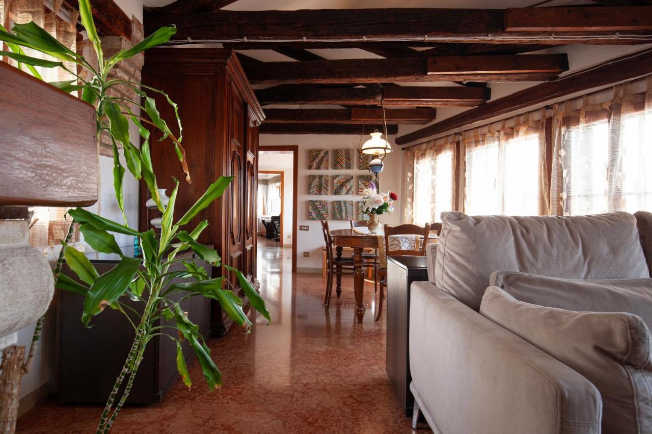 Altana Rialto Apartment Venesia Bagian luar foto