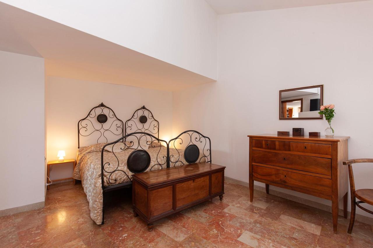 Altana Rialto Apartment Venesia Bagian luar foto