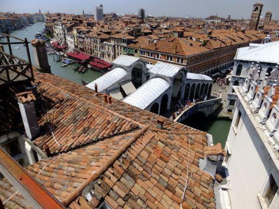 Altana Rialto Apartment Venesia Bagian luar foto